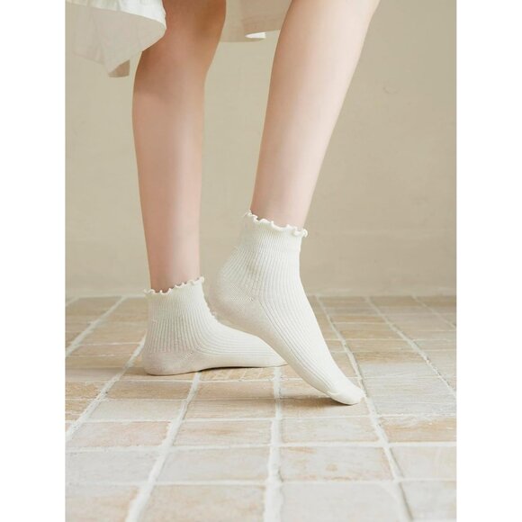 White Women's Ruffle Ankle Socks  6 Pairs Cute Frilly Cotton Crew Socks - Picture 5 of 6